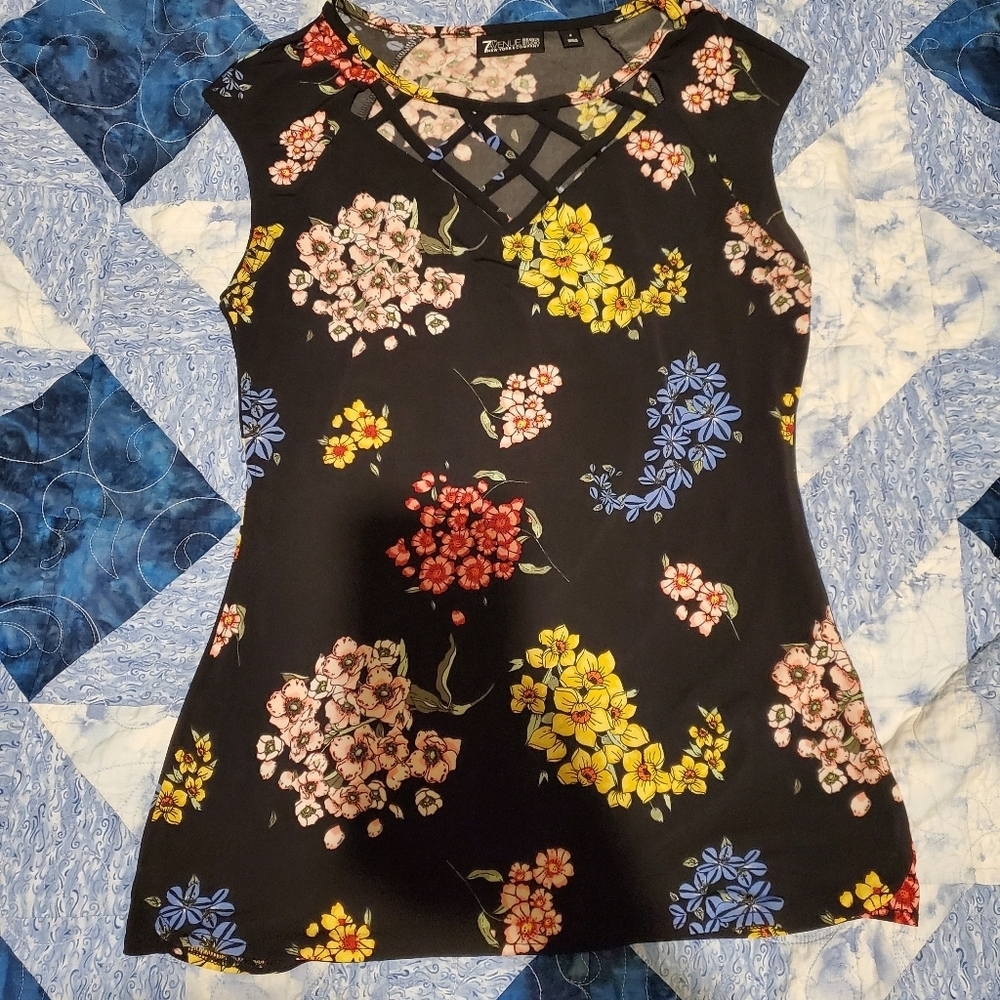 NY&CO Floral Top
